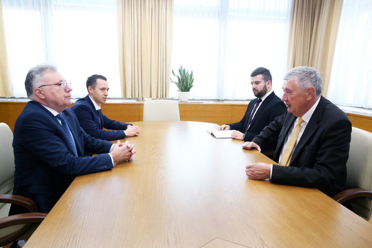 Zamjenik predsjedavajućeg Predstavničkog doma PSBiH Nebojša Radmanović razgovarao sa ambasadorom Ruske Federacije u BiH 
